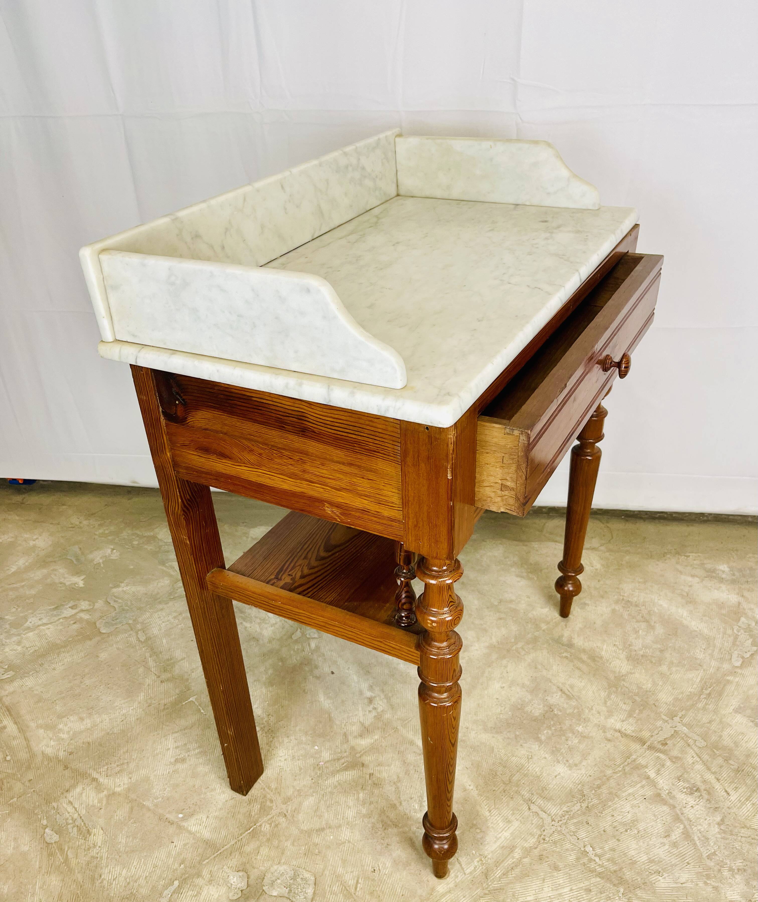 Table de toilette
