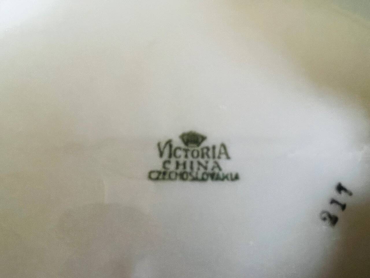 Art Deco soup tureen by Victoria China Czechoslovakia, 1920s