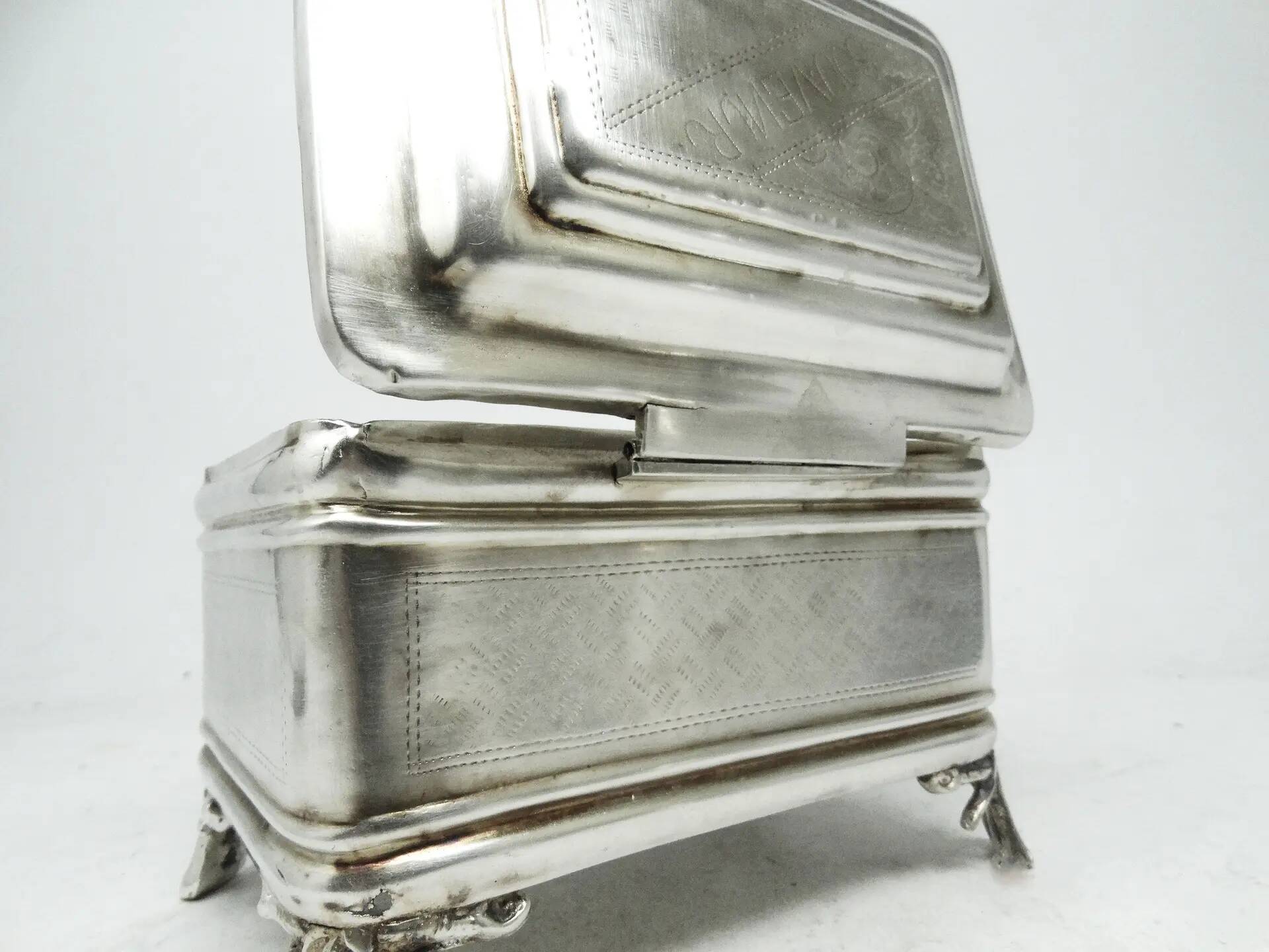 Sucrier, éclectisme, laiton argenté, Pologne, 19e siècle