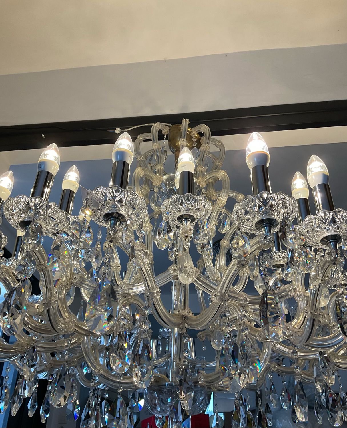 Chandelier 35 Murano glass lamps and crystal tassels D120cm