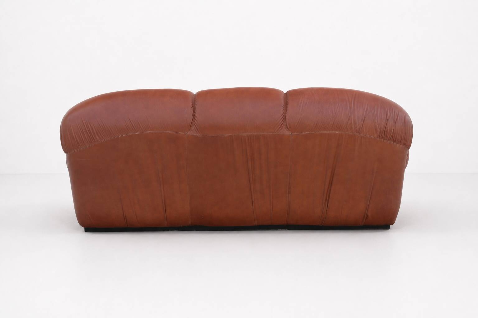 1970’s Vintage Italian design sculptural sofa