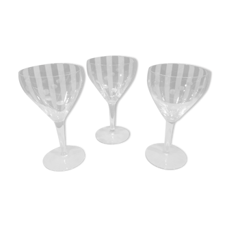 Lot de 3 verres à pieds en cristal ciselé