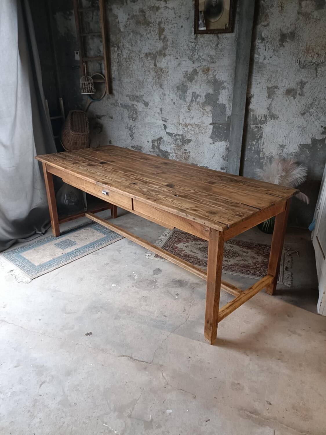 Farmhouse table