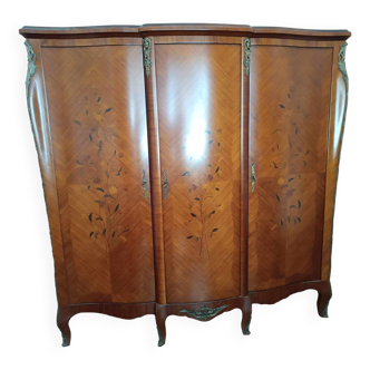 Vintage wardrobe in marquetry - classic design with fine details - 20th century period