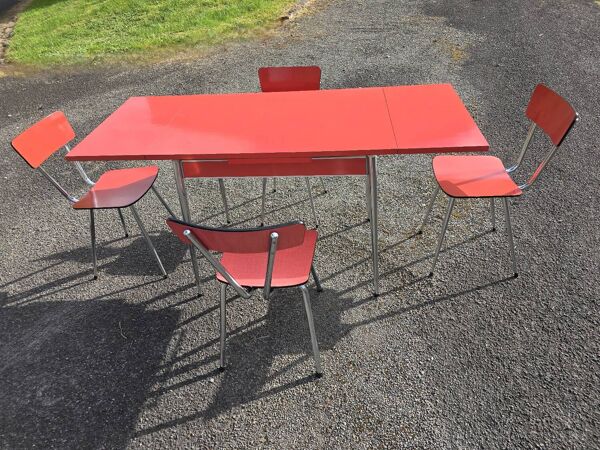 Table en formica Rotub
