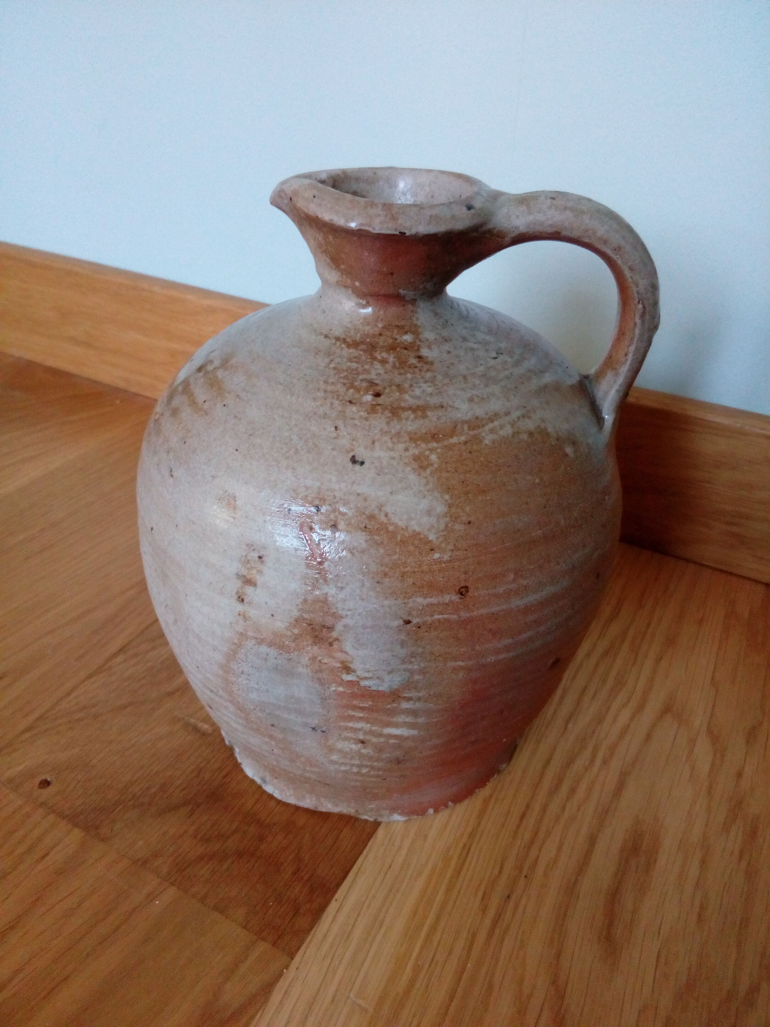 Sandstone pitcher