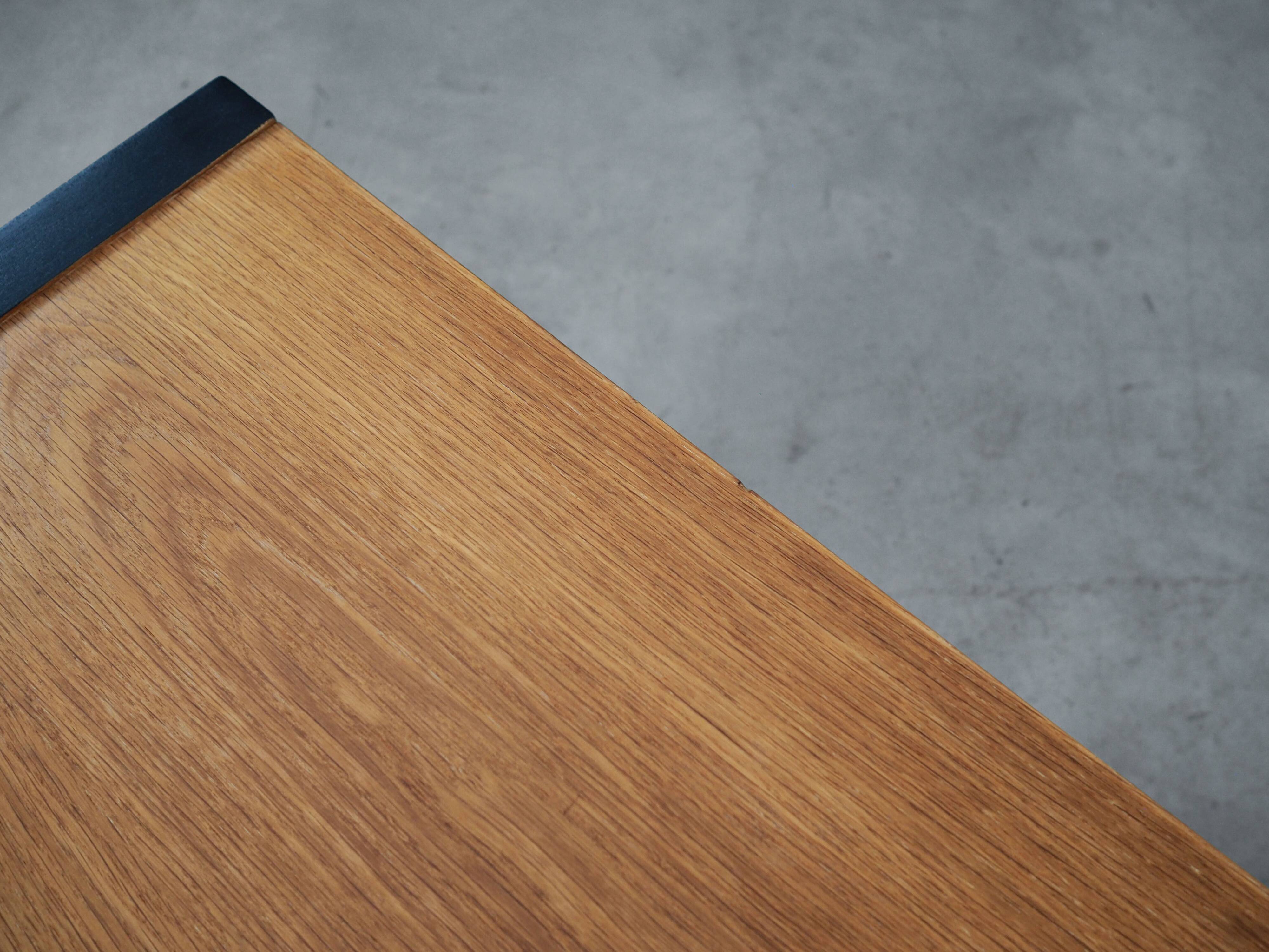 Buffet en frêne, design danois, années 1970, production : Skovby Møbelfabrik