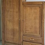 Asymmetrical wardrobe