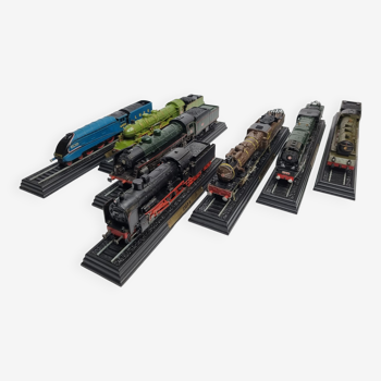 Set of model collector's locomotives, 30 cm