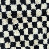 Traditional handmade azilal rug size 150 x 250 cm