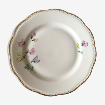 Lot de 3 assiettes en porcelaine blanche et decorée de fleurs