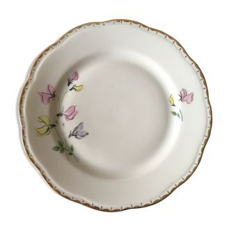 Lot de 3 assiettes en porcelaine blanche et decorée de fleurs