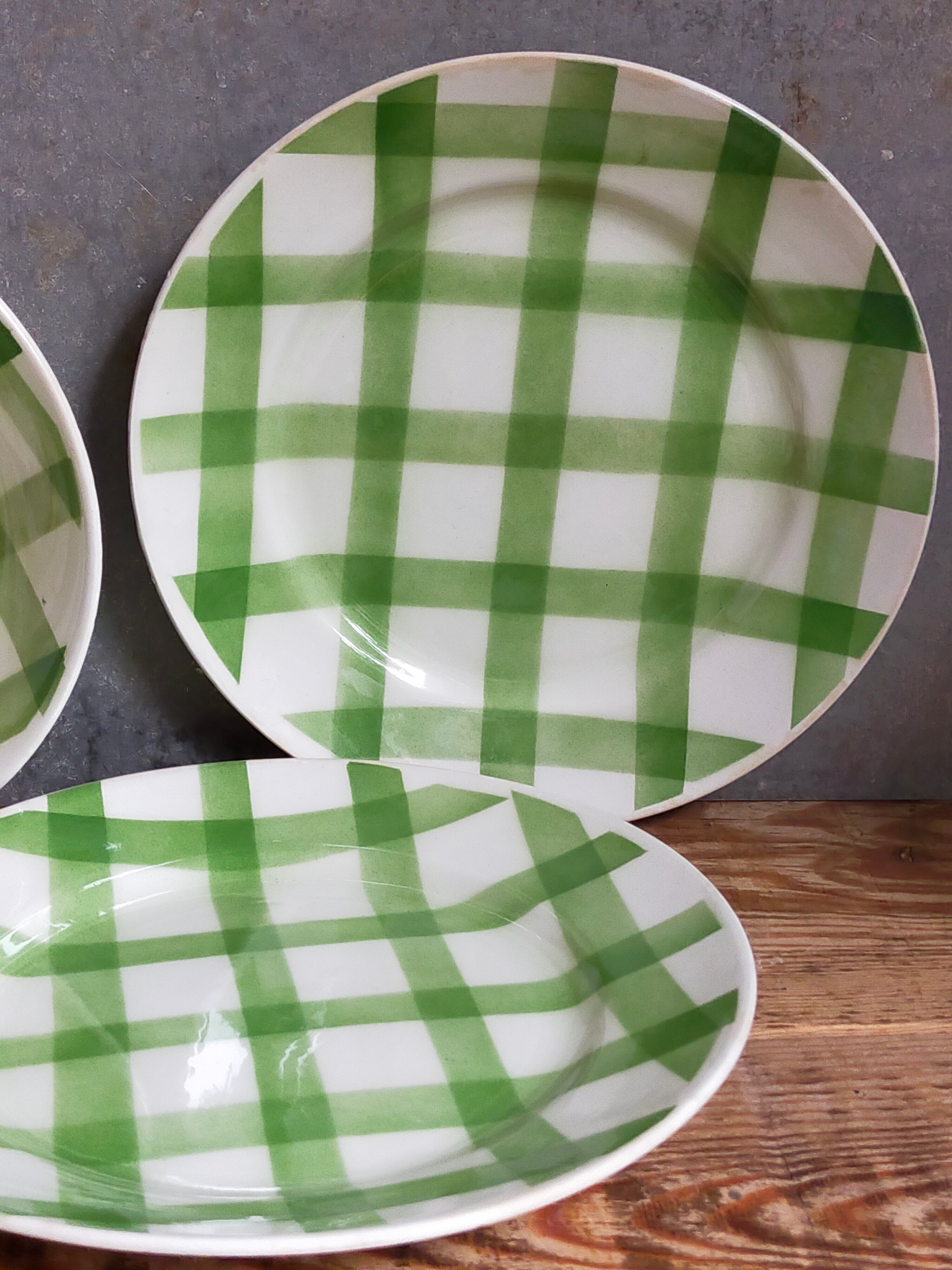Set of plates Moulin des Loups vintage