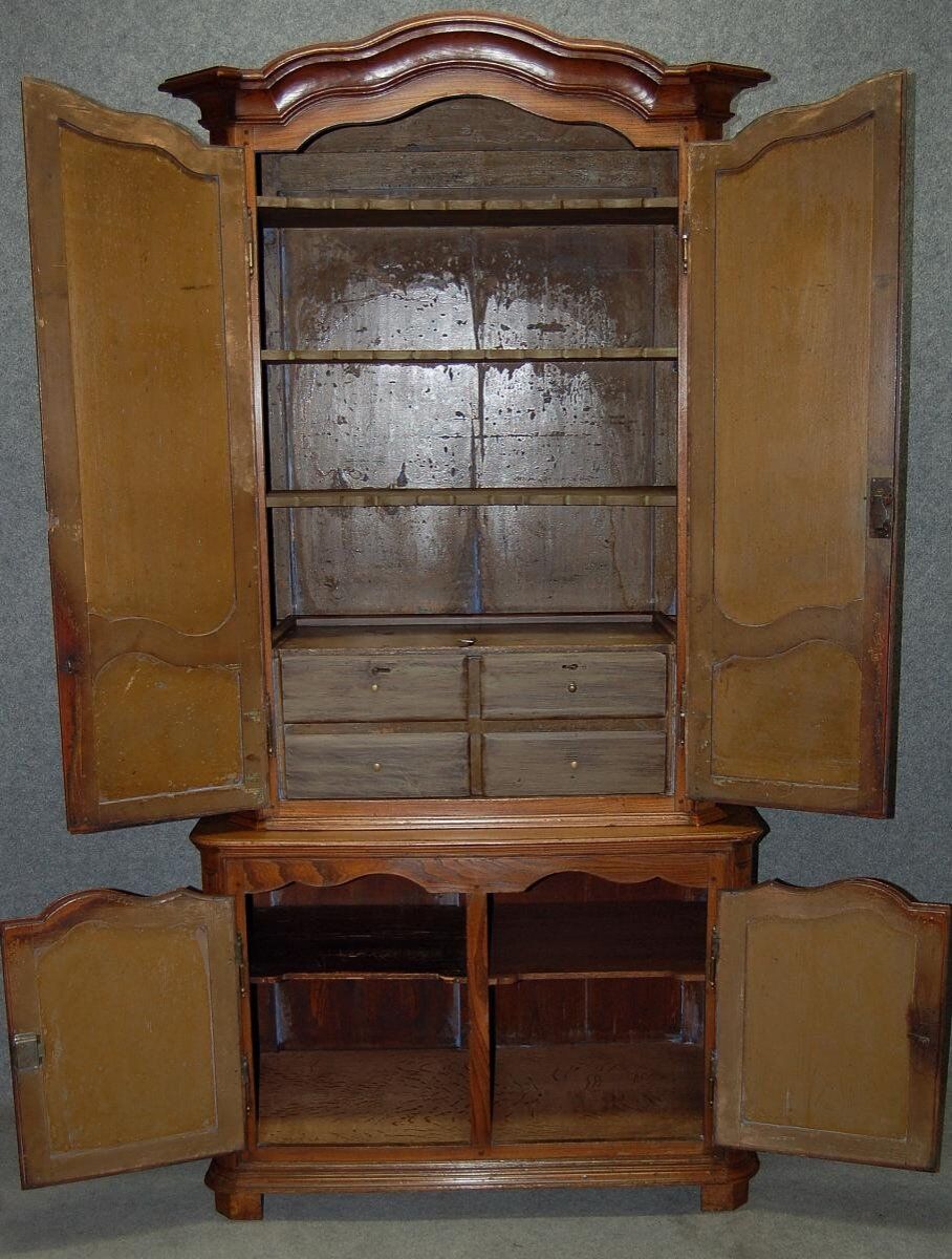 Buffet à deux corps XVIIIe siècle