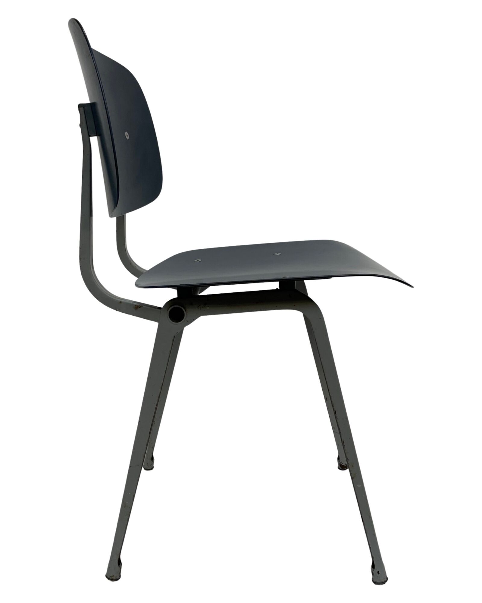 Chaise vintage friso kramer revolt pour ahrend de cirkel 1960