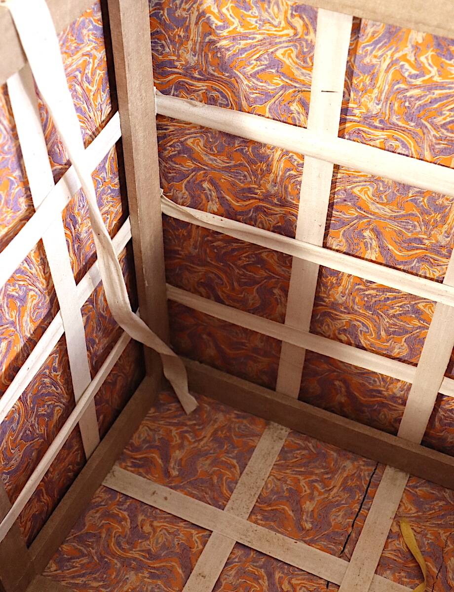 Lavoët hat trunk