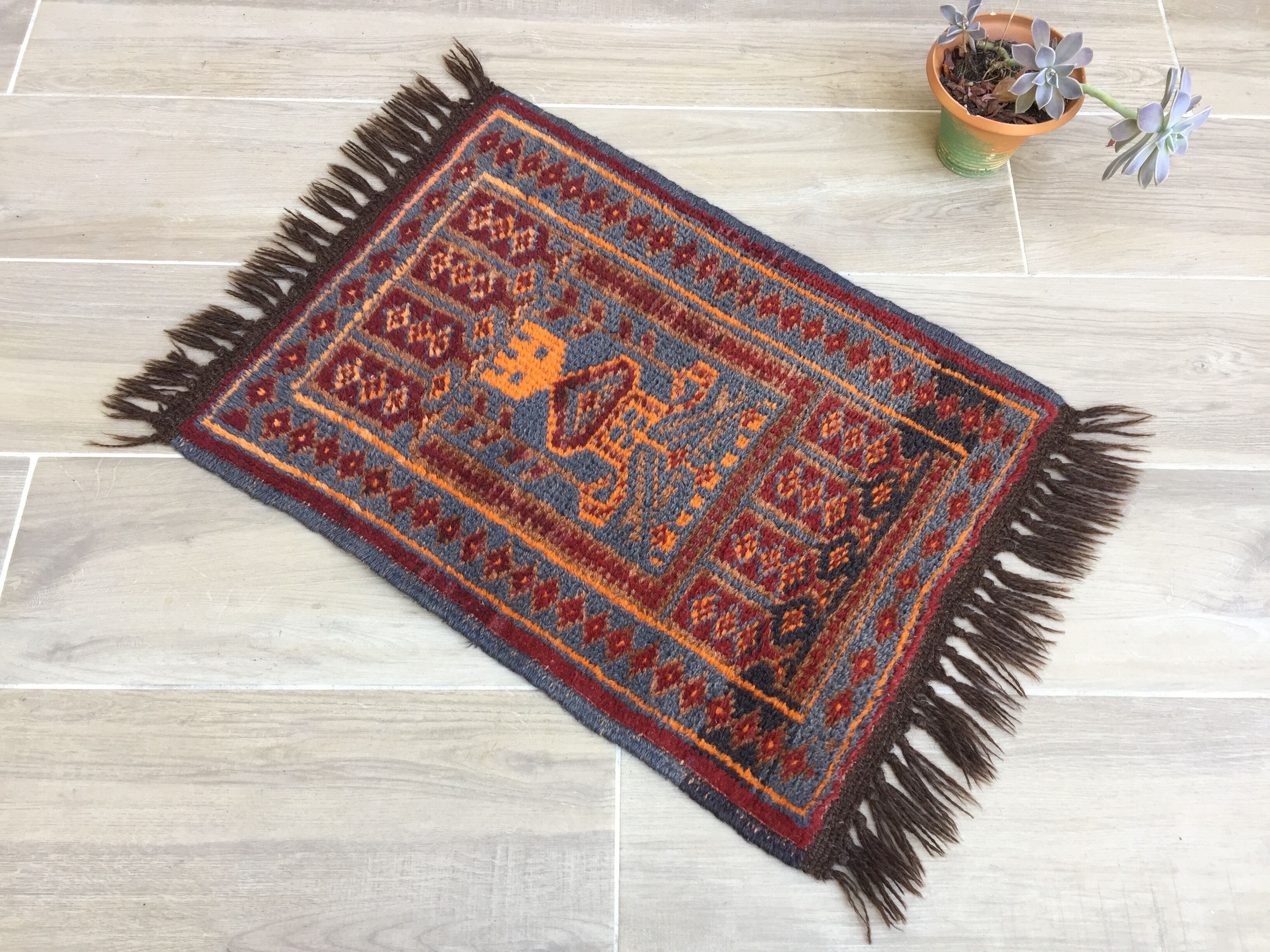 Oriental carpet pure wool 78 x 48cm