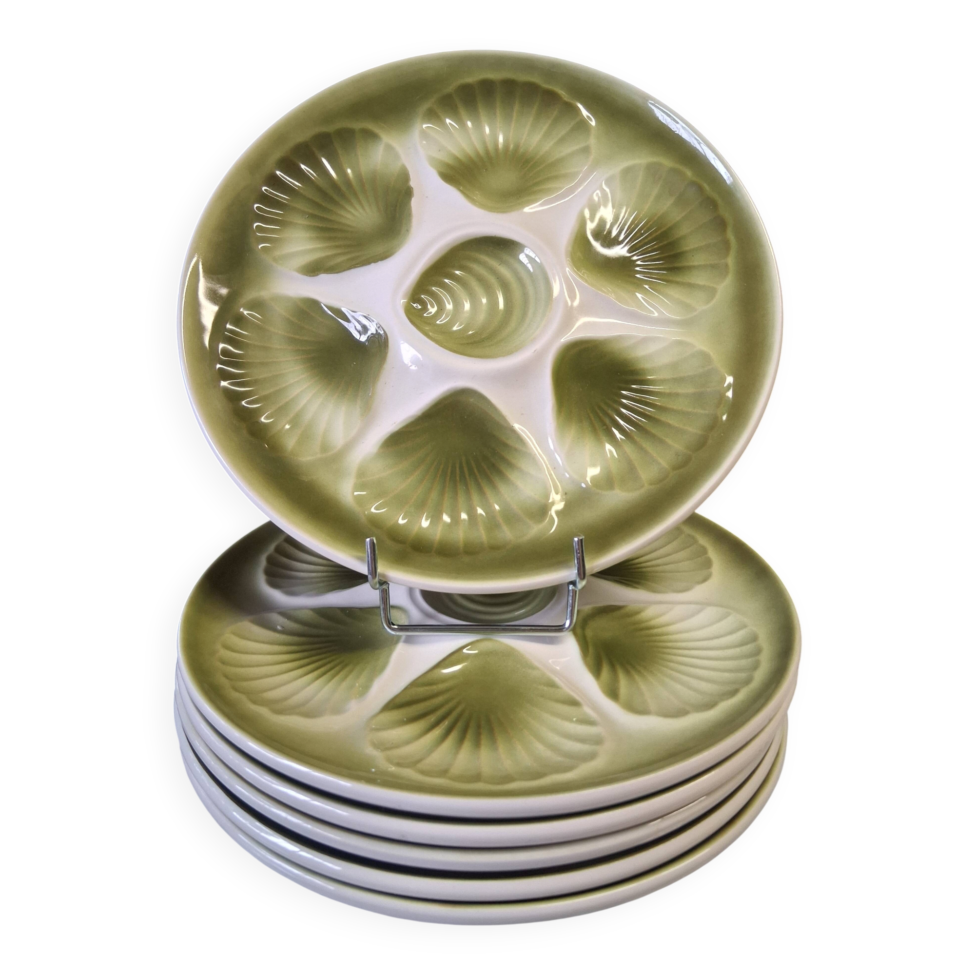 6 oyster/shellfish plates from Moulin des Loups in very good condition.
