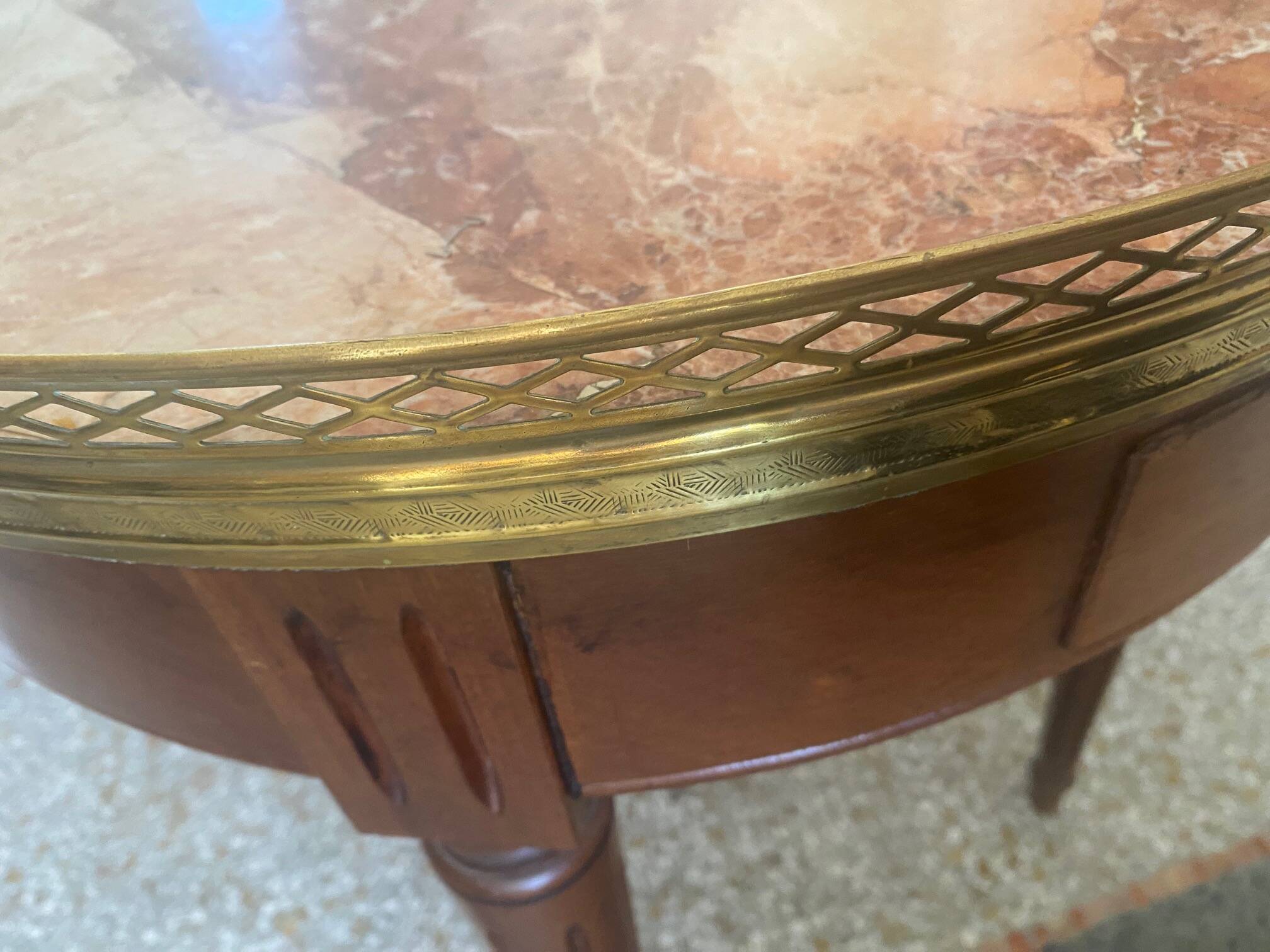 Table bouillotte
