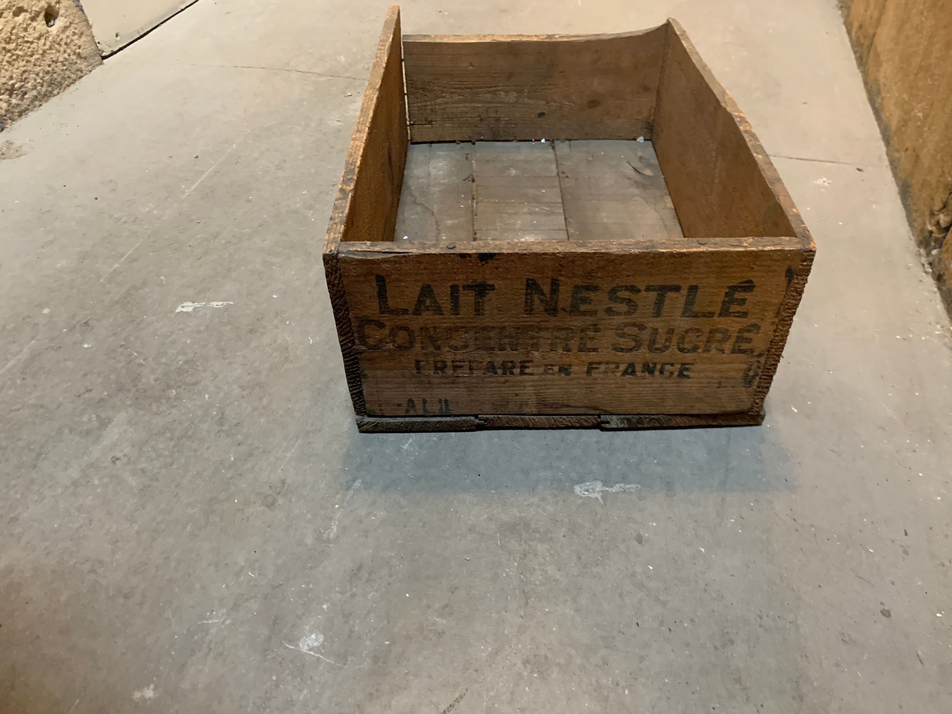 Former Nestlé advertising crate