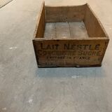 Ancienne caisse publicitaire Nestlé