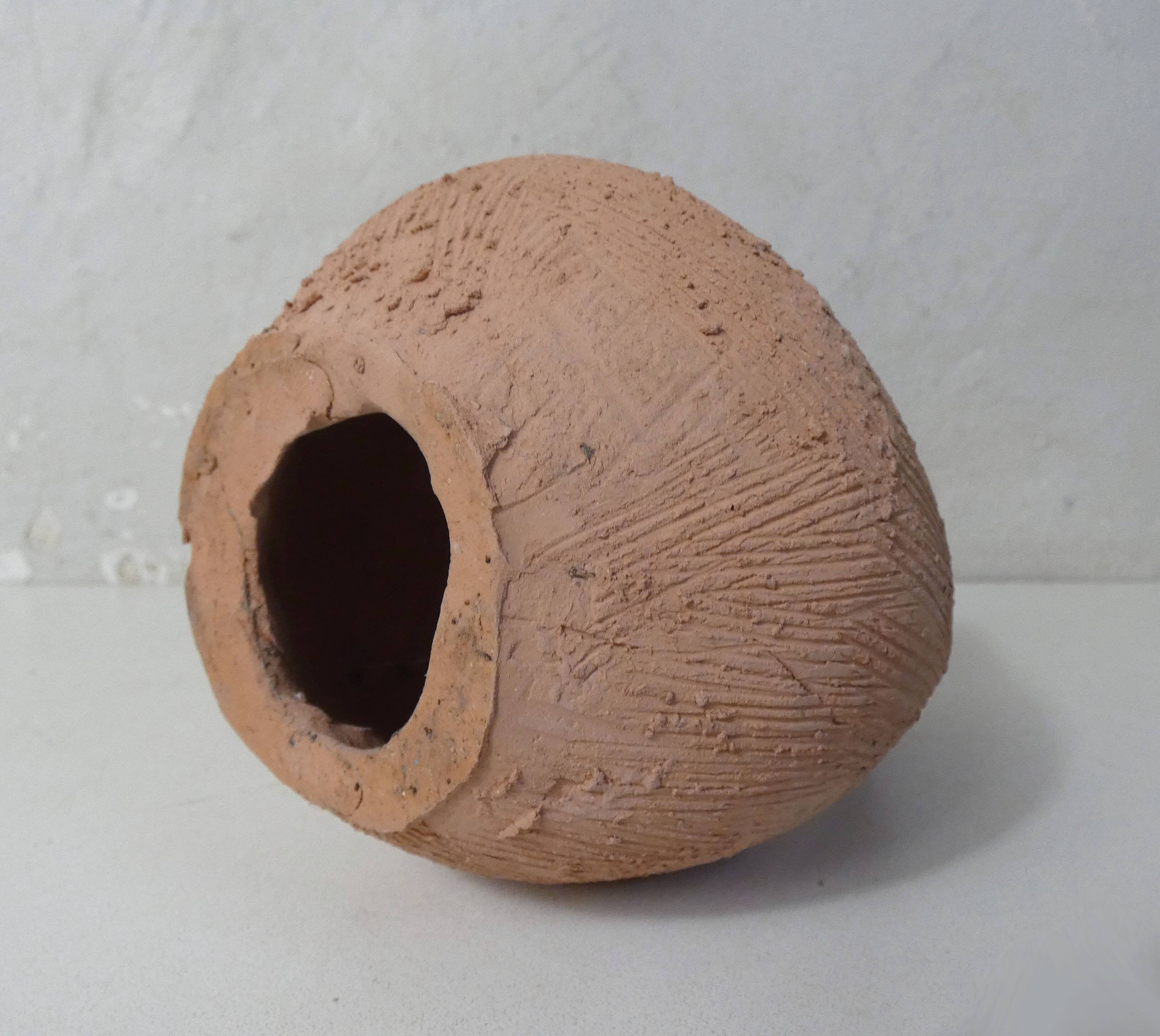 Sculpture mère à l'enfant en terre cuite