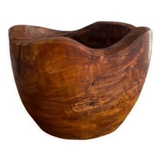 Freeform vintage olive cup