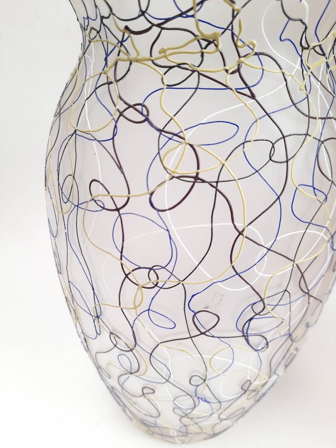 Large glass vase from Murano with coloured filaments.