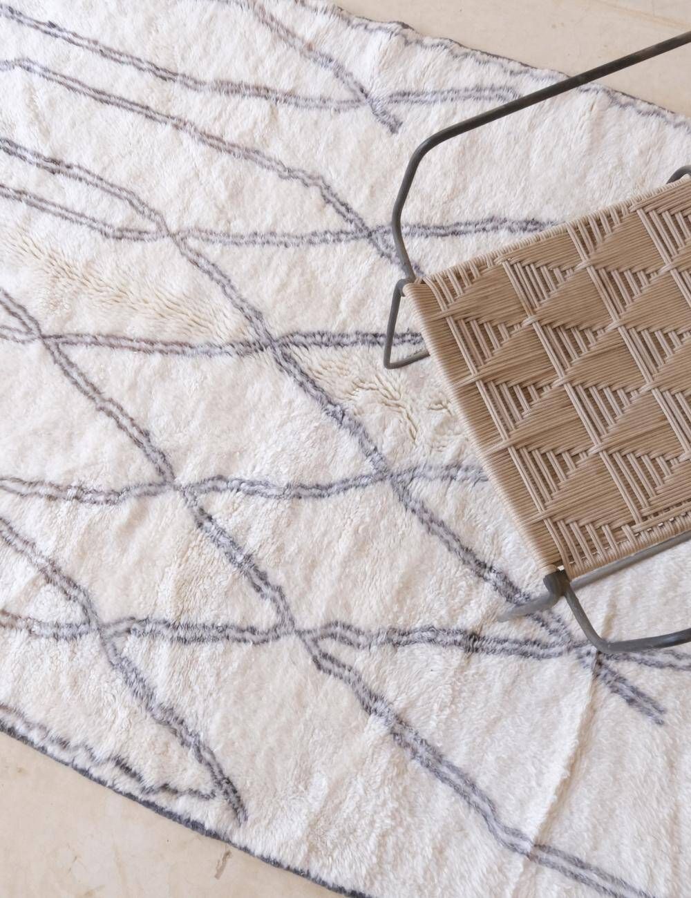 Contemporary Beni Mrirt Rug - 260 x 152 cm