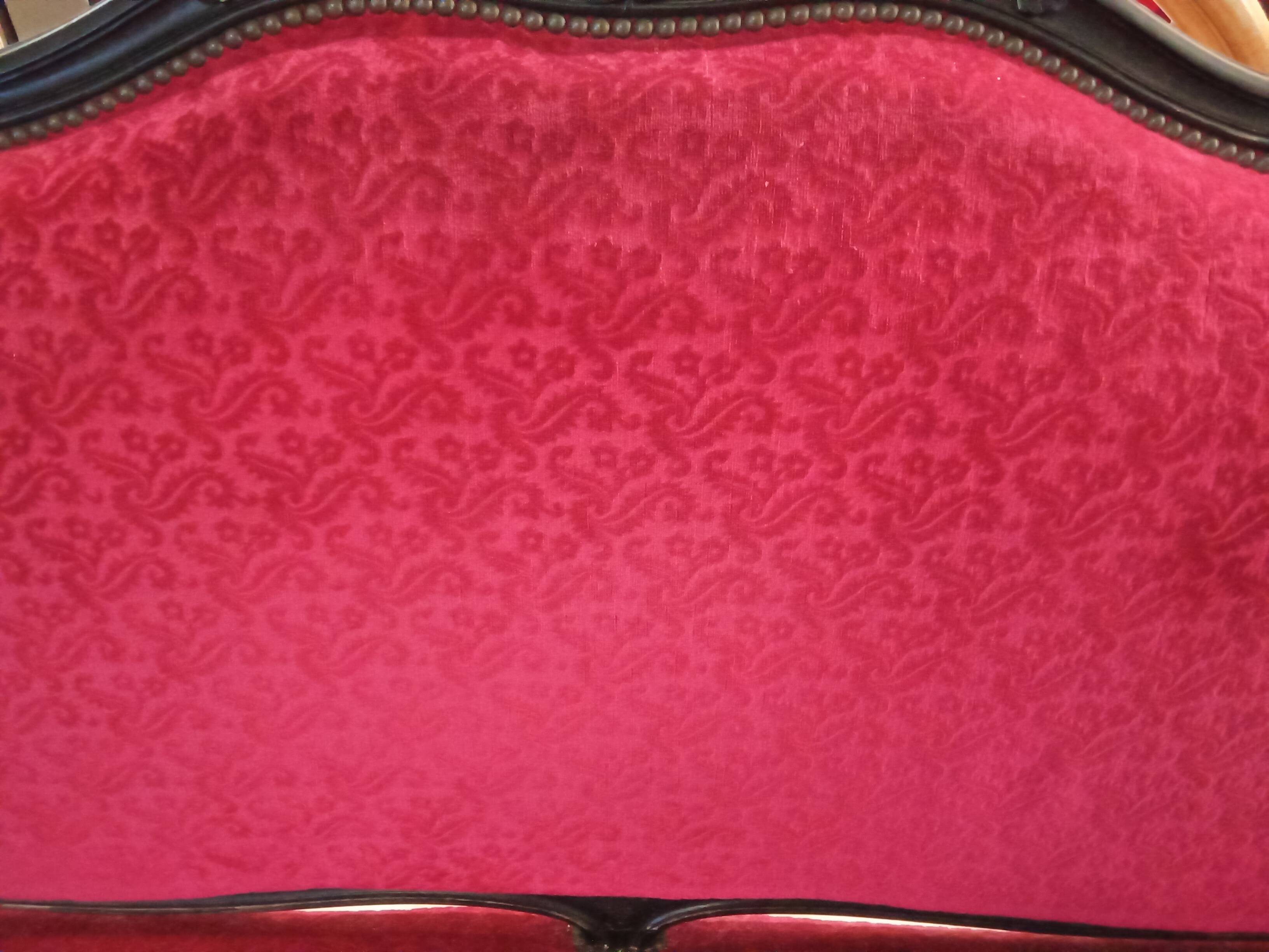 Antique Louis XV style red velvet settee