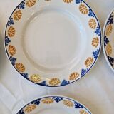Set of 8 Saint Amandinoise flat plates model 3529