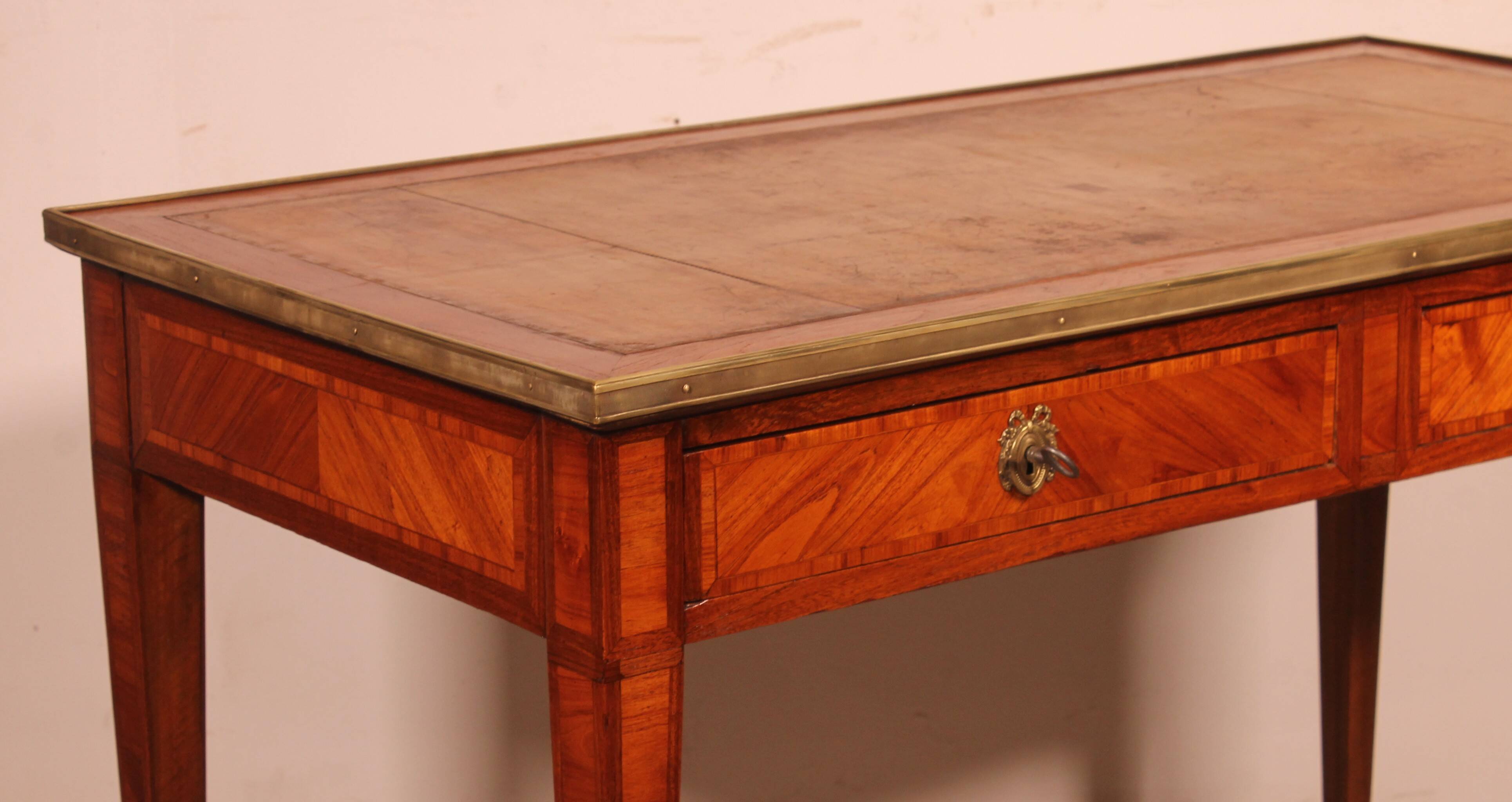 Louis XVI Period Marquetry Desk - 18th Century