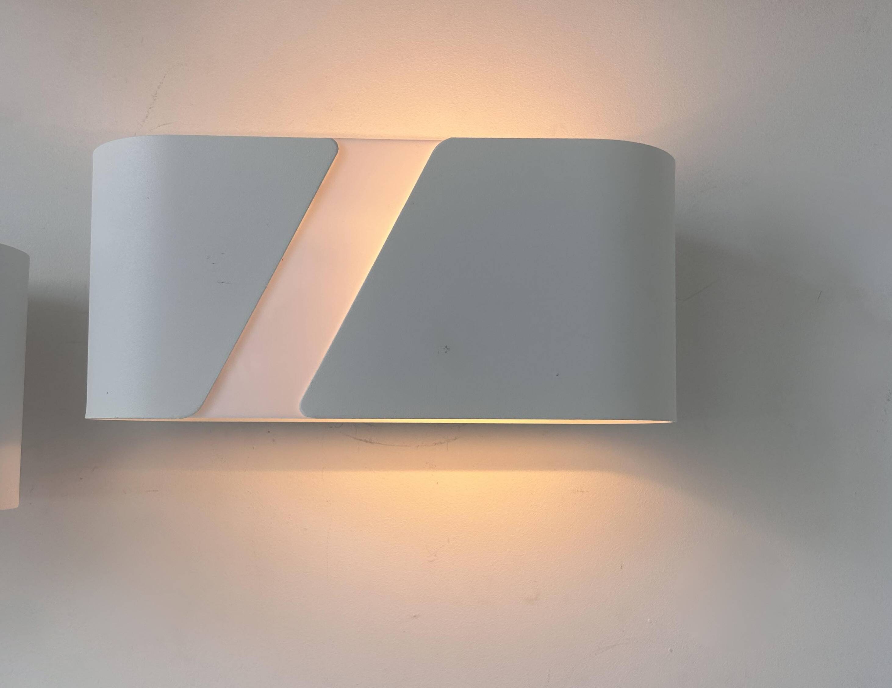 Pair of wall lights in matt white metal and perspex, Holland 1980
