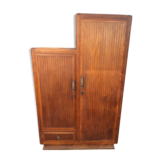 Asymmetrical cabinet