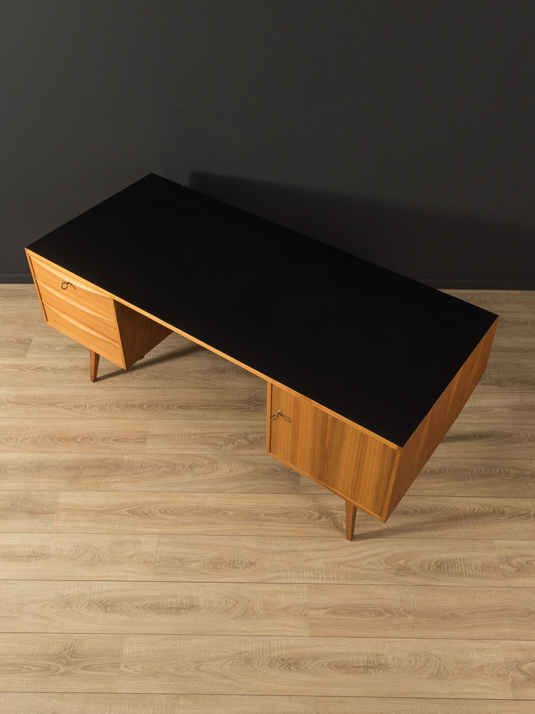 Bureau des années 1950