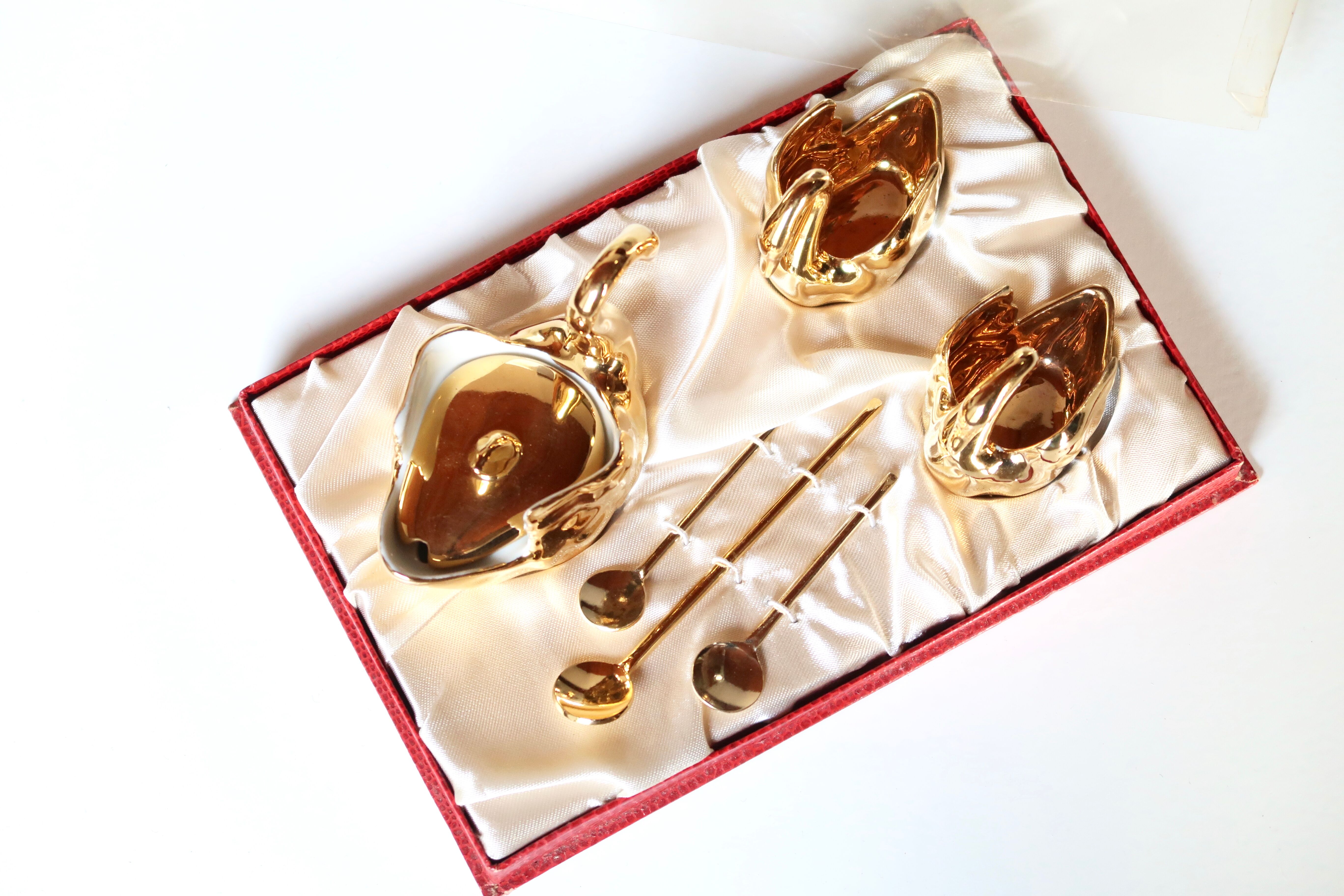 Trio of salty swans in Limoges porcelain, 50s