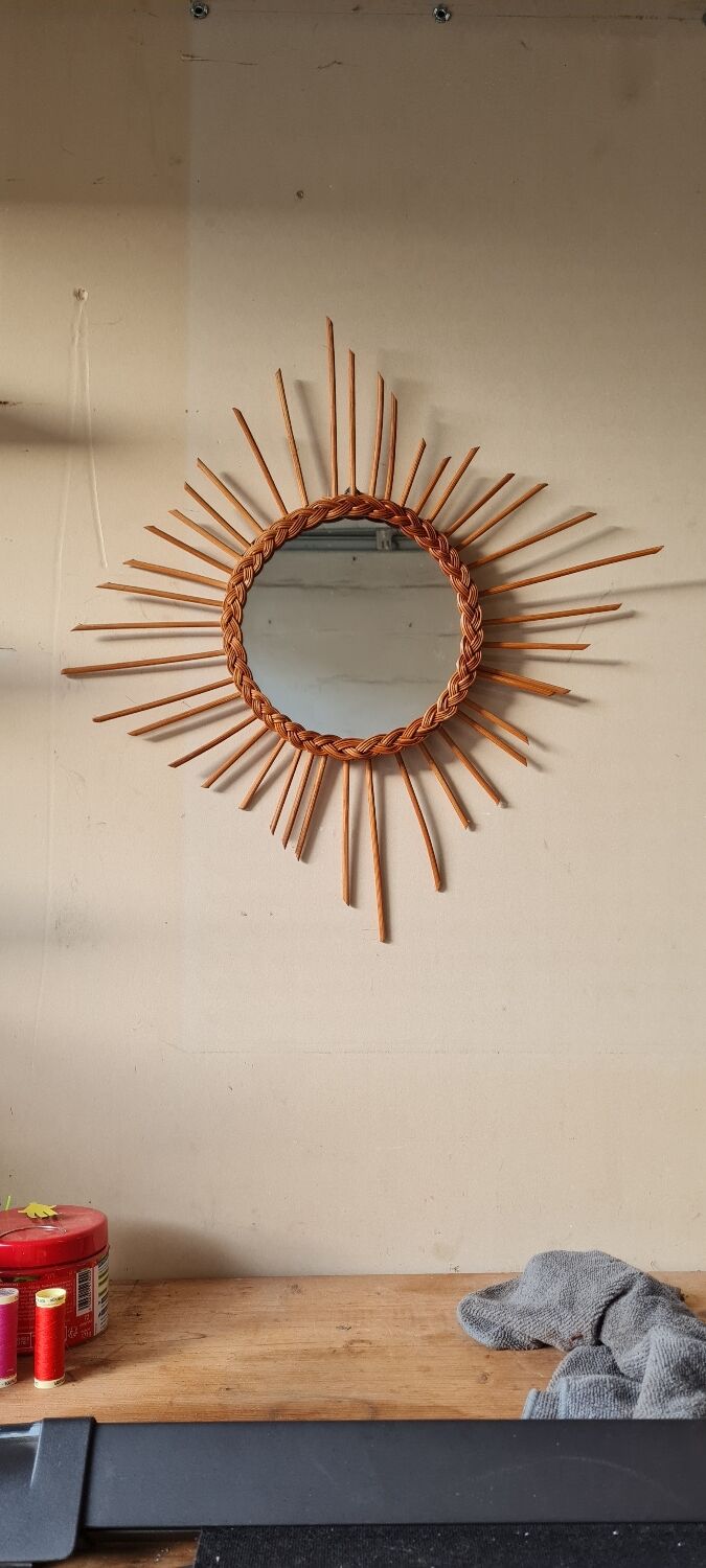 Rattan sun mirror