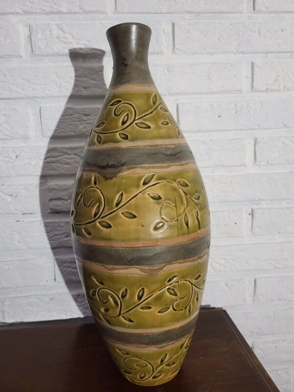 Ceramic bottle shaped vase