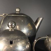 Service à Thé / Café en métal argenté Design Art Déco Moderniste, ca 1940