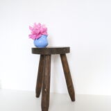 Farm tripod stool, rustic, vintage
