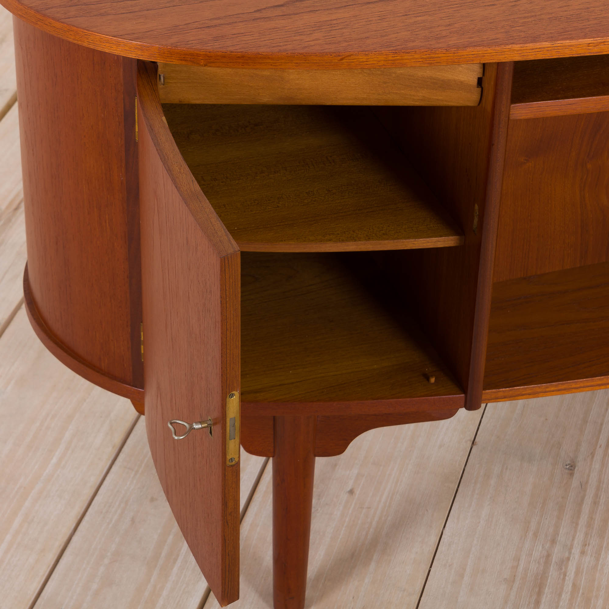 Mid Century free standing bullet shape executive teak desk by H.P. Hansen, Denmark, 1960s