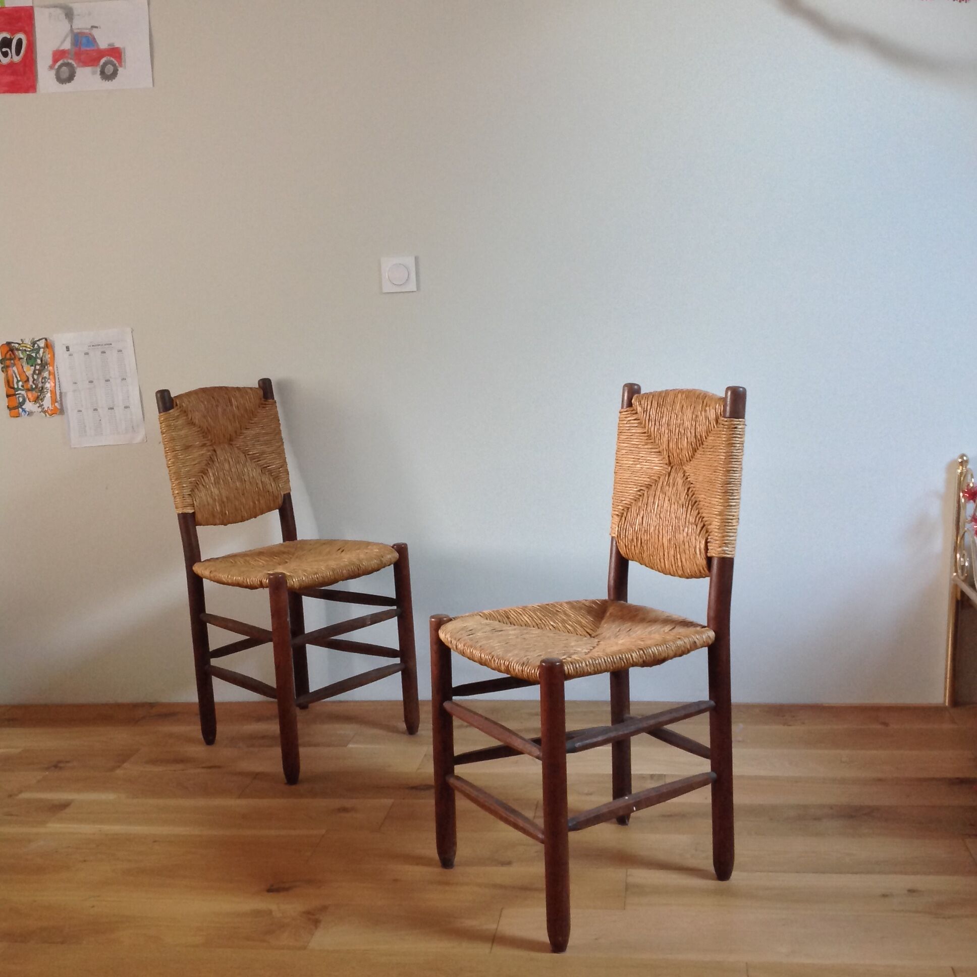 Paire de chaises N°19 Bauche de Perriand