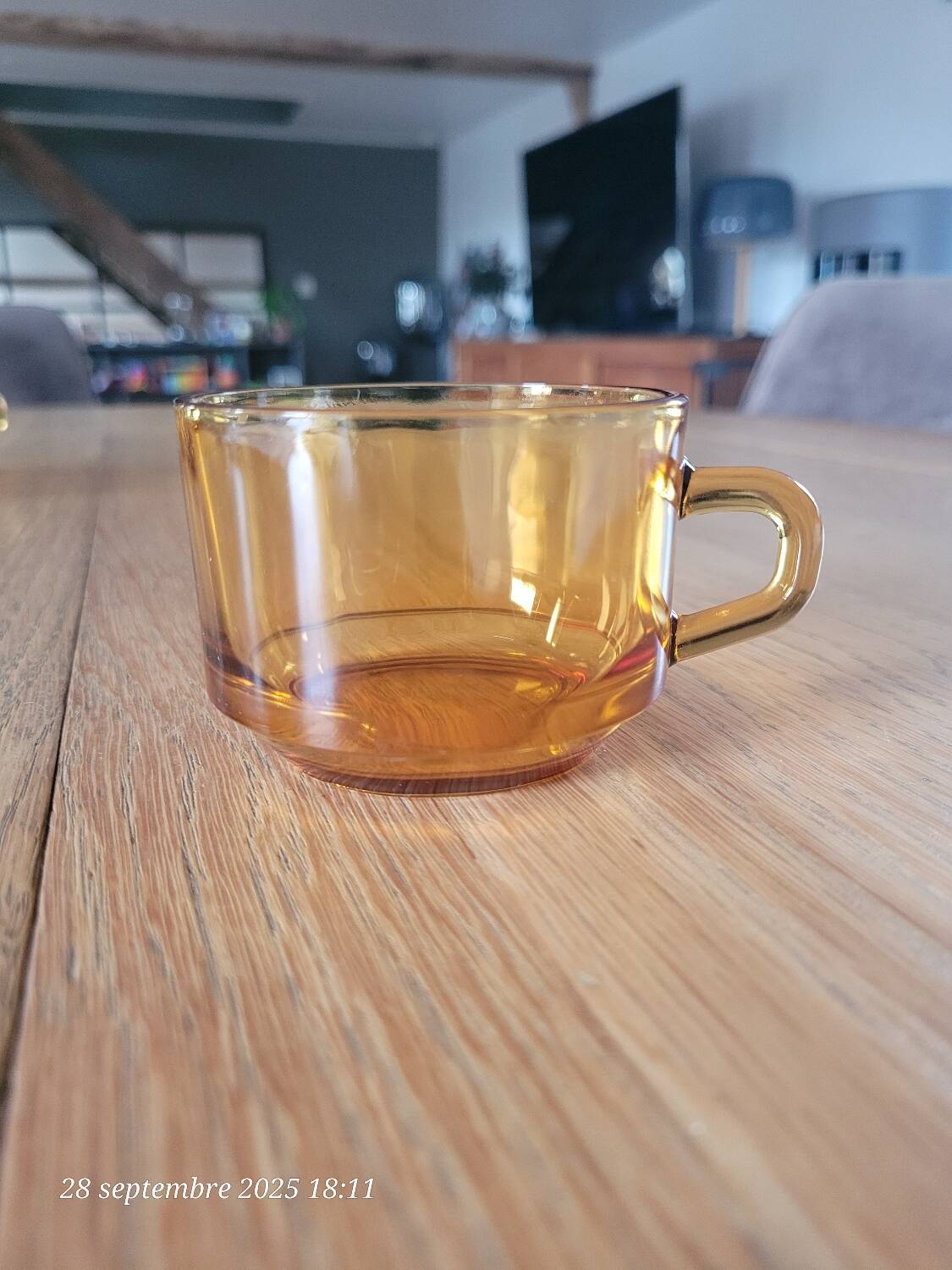 4 amber glass coffee cups