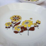 Set 14 plates Marguerites pop design 1970 Sovirel