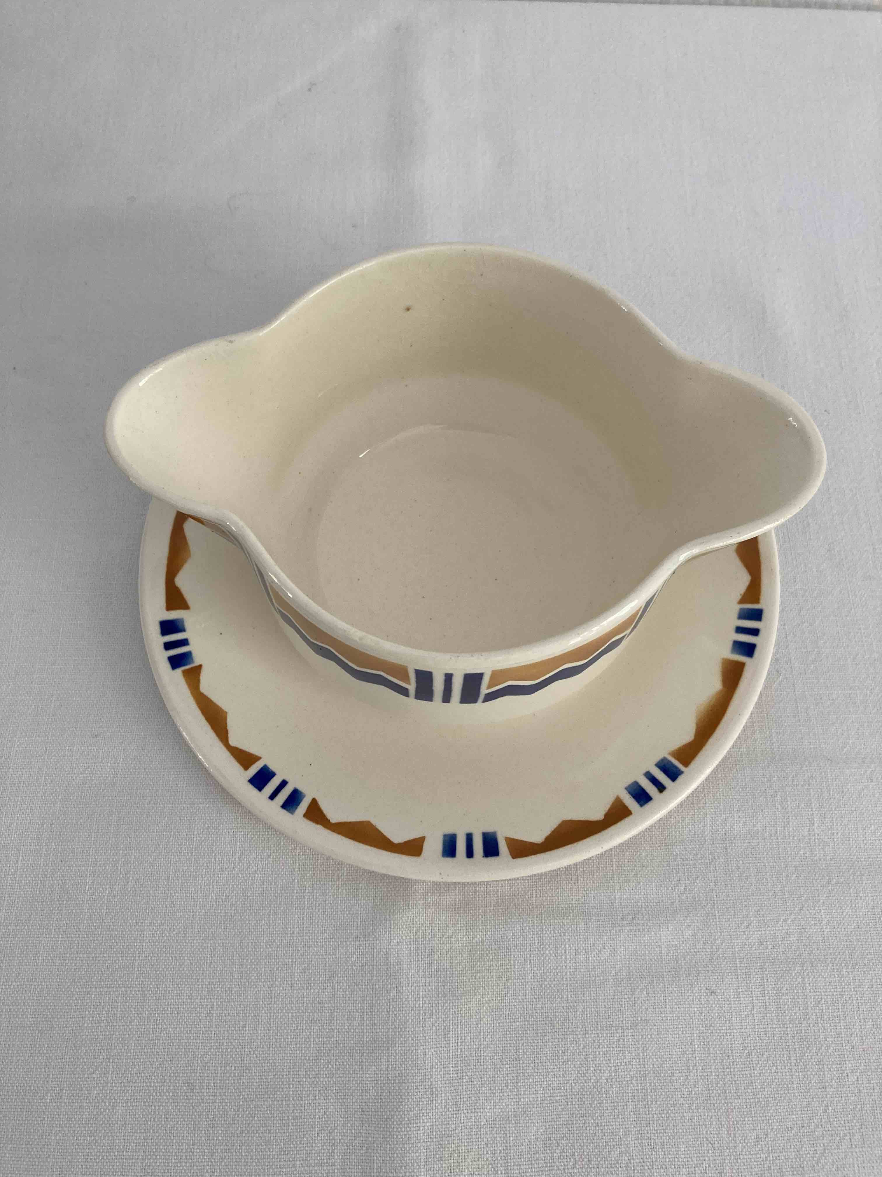 Badonviller sauce boat