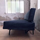 André Simard bench sofa for Airborne