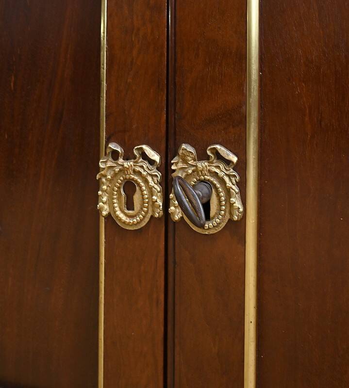 Mahogany Library Scriban, Louis XVI style – Mid-19th century