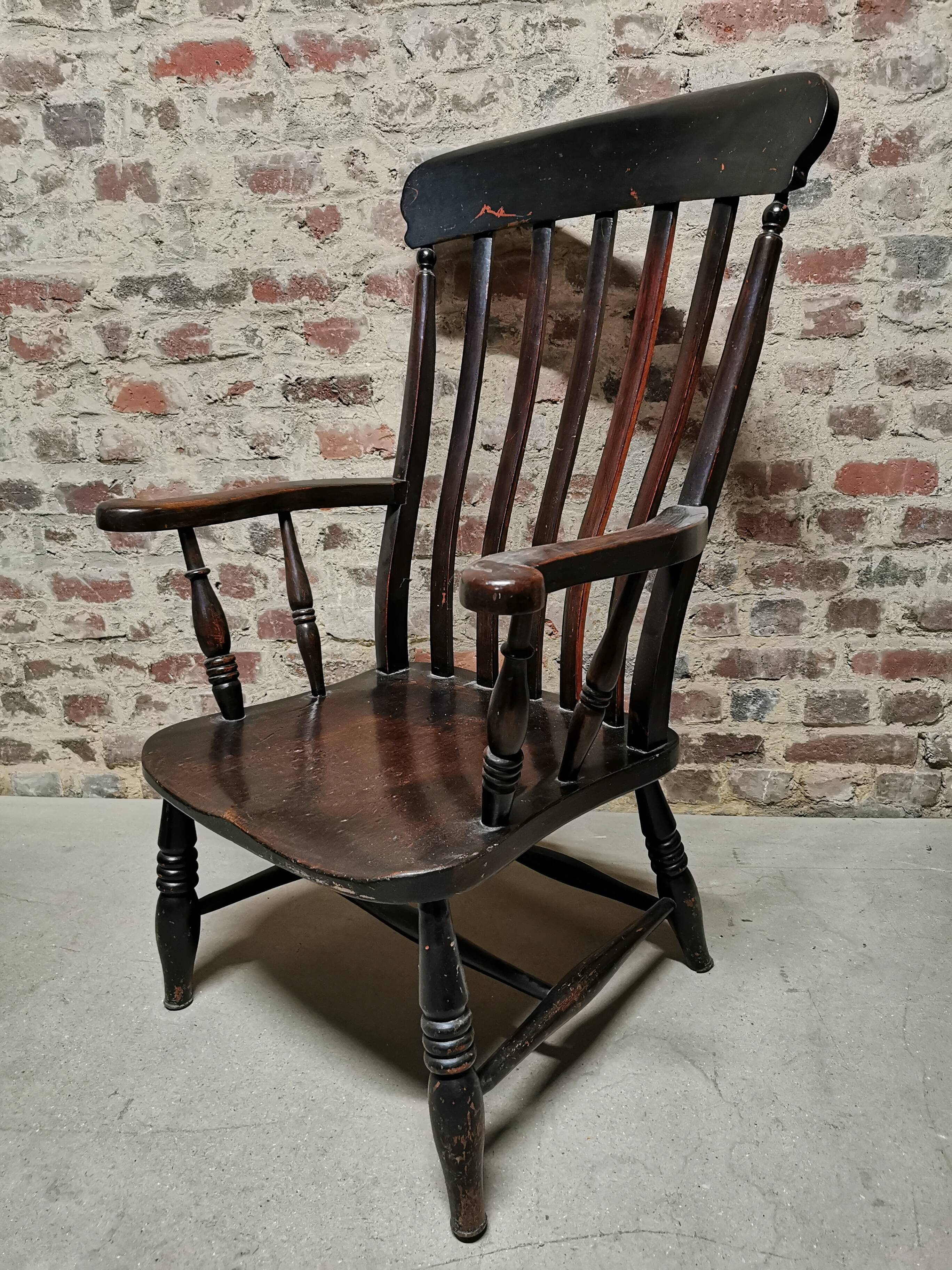 Relaxation/reading chair. vintage wooden