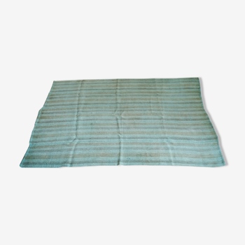 Blue hemp carpet of Turkish origin, 150 x 195 cm.