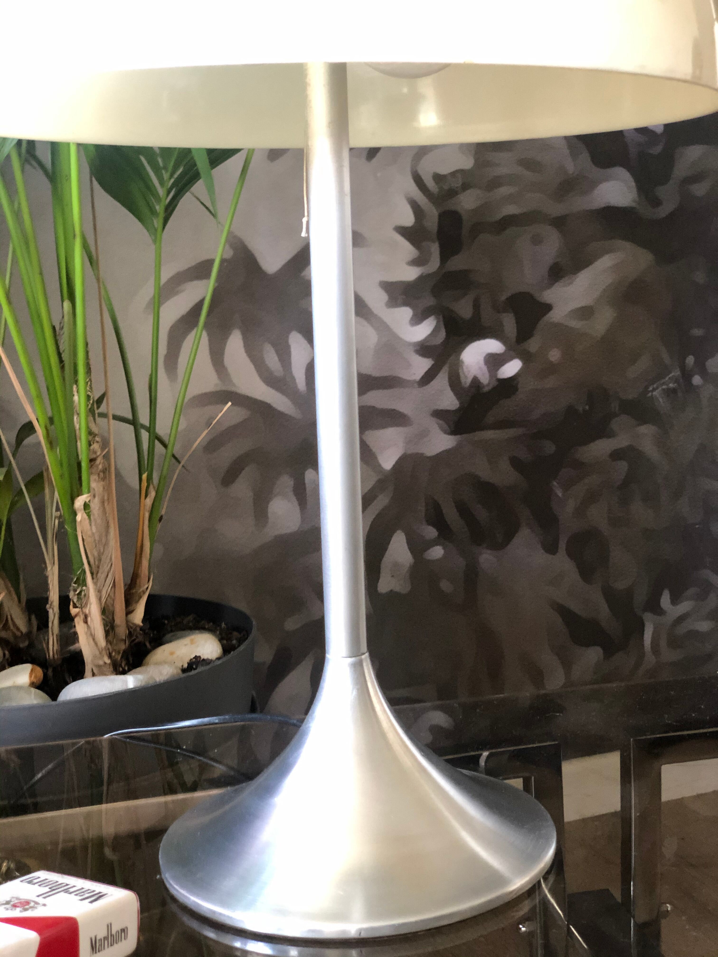 Mushroom lamp foot tulip